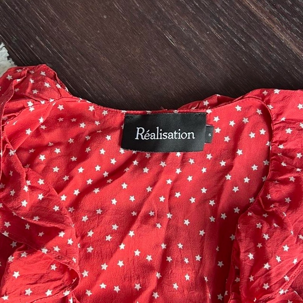 Realisation Par Alexandra Red Star Print 100% Silk Wrap Dress - Picture 2 of 4